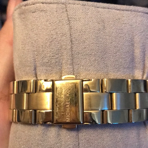 Michael Kors Gold-tone Watch - Picture 5 of 5